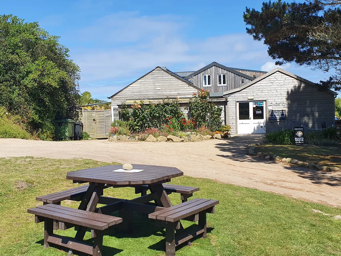 Longstone Lodge and Cafe