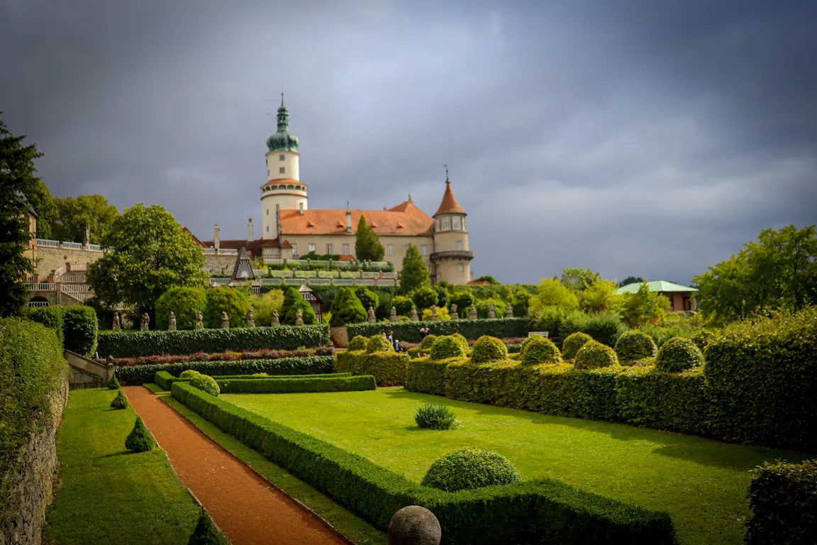 Zamek w Nowym Mieście nad Metują