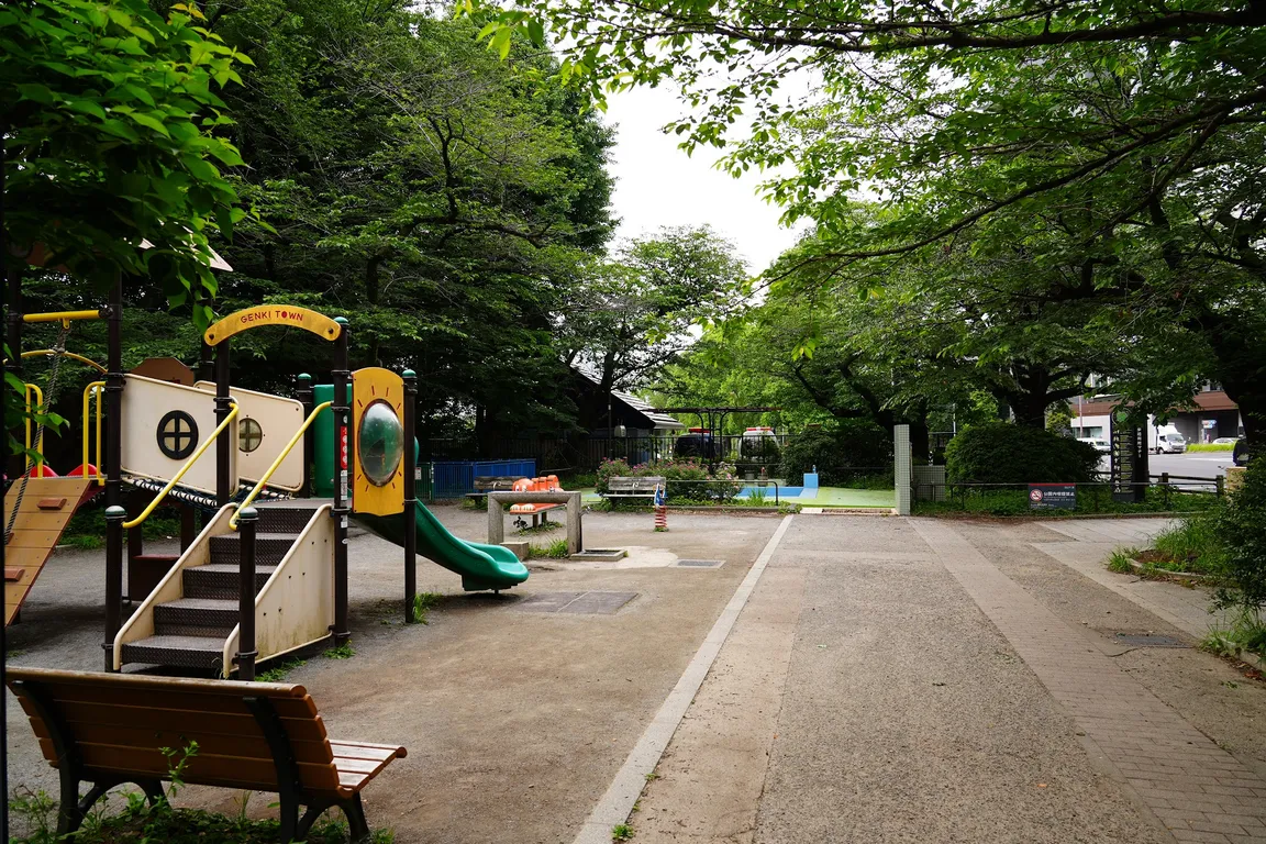 Hanzōmon Kids Pond