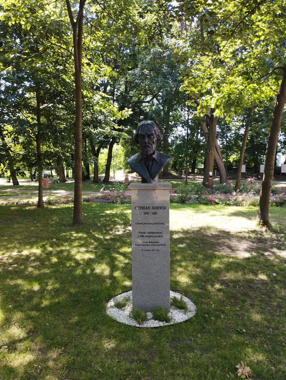 Pałac w Chrzęsnem