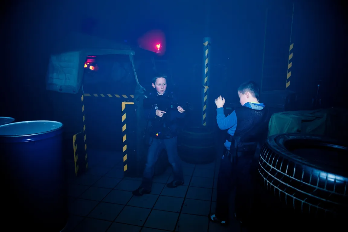 Kwatera Główna Centrum Laser Tag - Wystrzałowa Zabawa!
