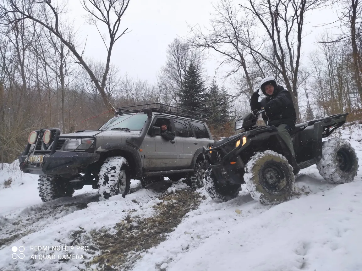 Wycieczki 4x4 BIESZCZADY "Ty kierujesz"