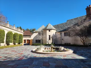 Greystone Mansion & Gardens: The Doheny Estate