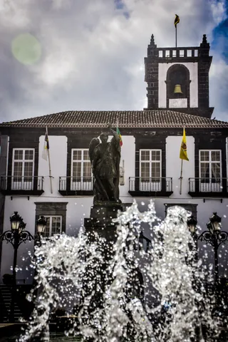 Estátua de São Miguel Arcanjo