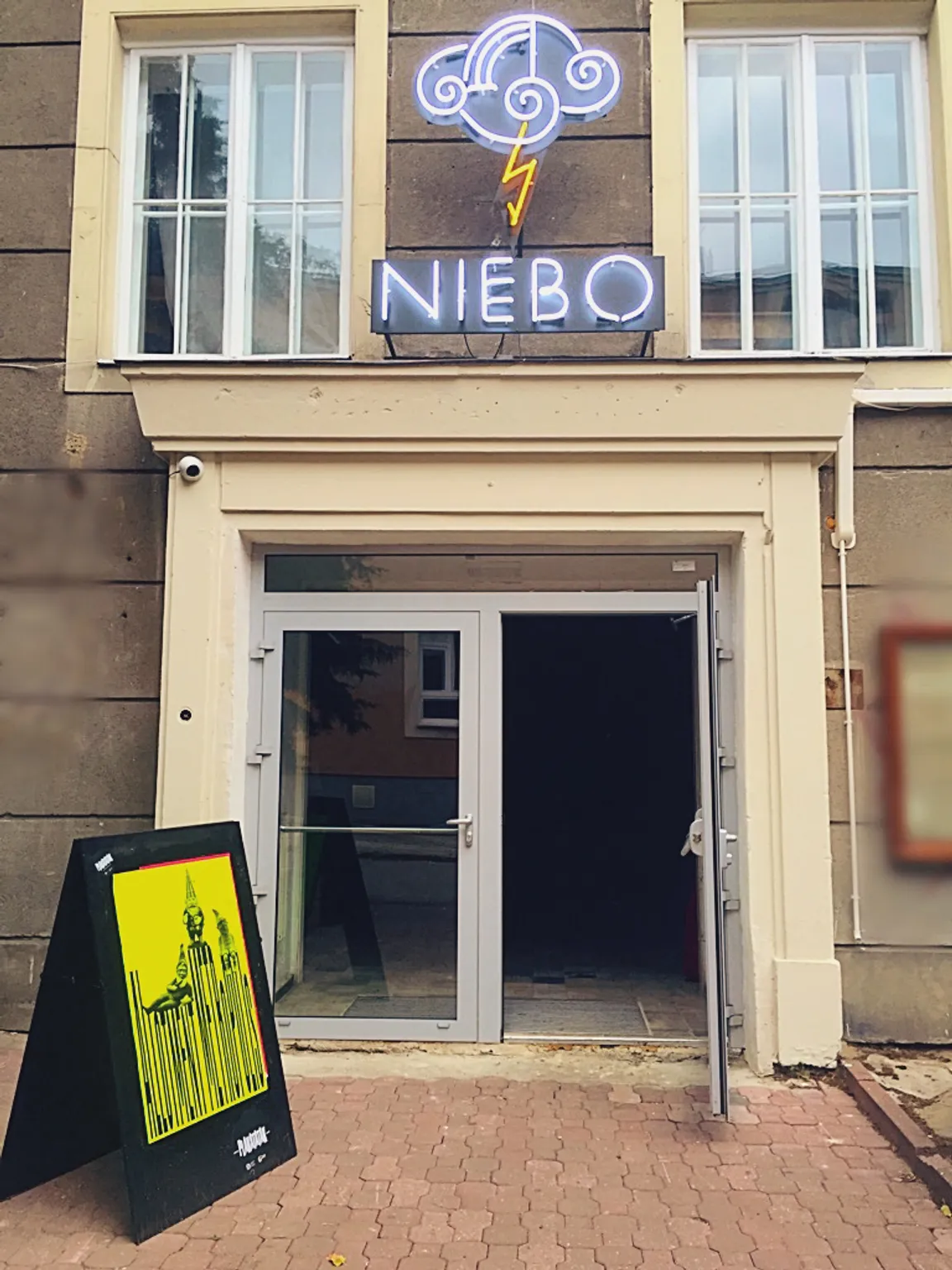 NIEBO