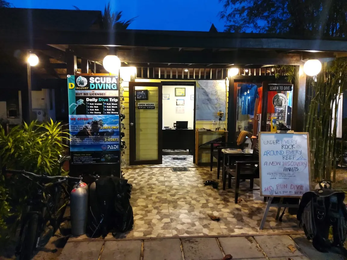 Trang Pro Dive
