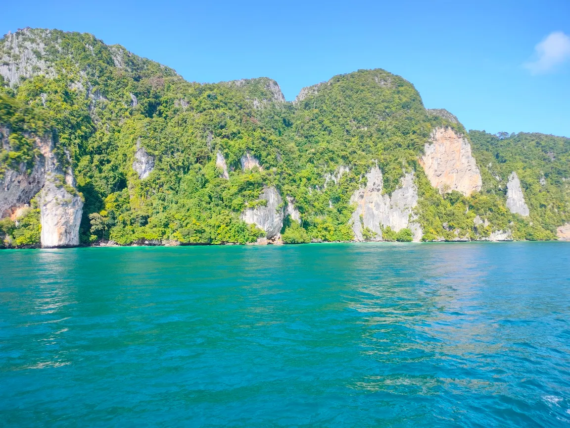 IBIZA Pool Party - Phi Phi Island