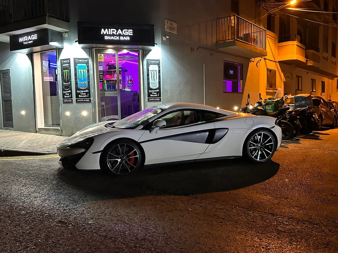 MIRAGE BAR
