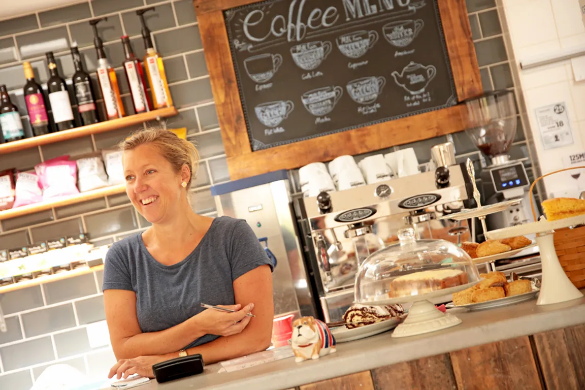 Longstone Lodge and Cafe