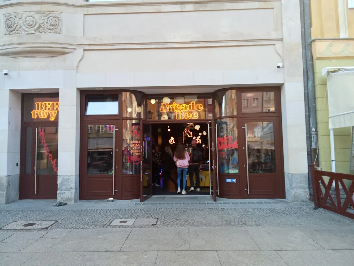 Arcade Bee - Beetwy Wrocław