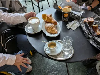 Caffè Spettacolo Luzern SBB