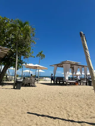 Nico's Beach Lounge