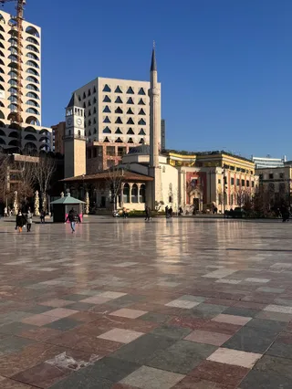 Iskender Bey Square