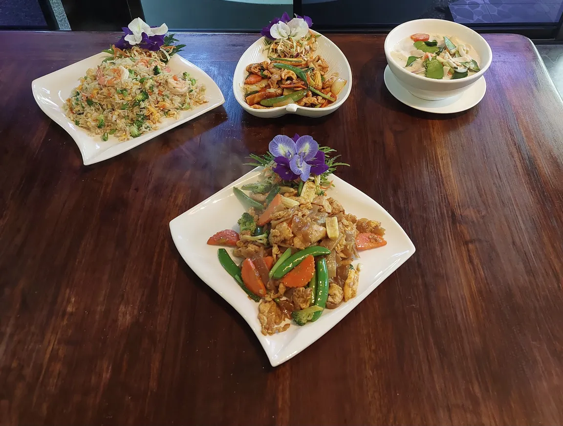 Pam's Restaurant & Cooking class