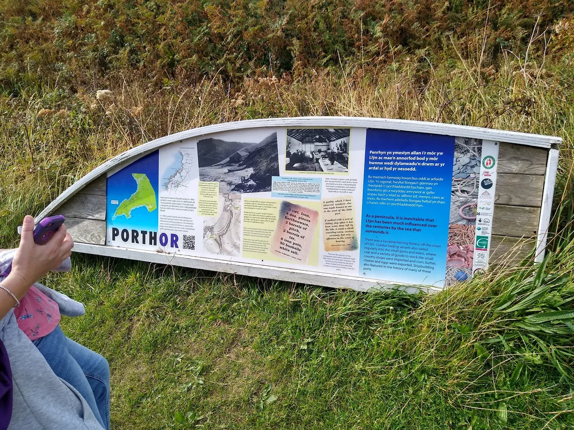 Traeth Porthor