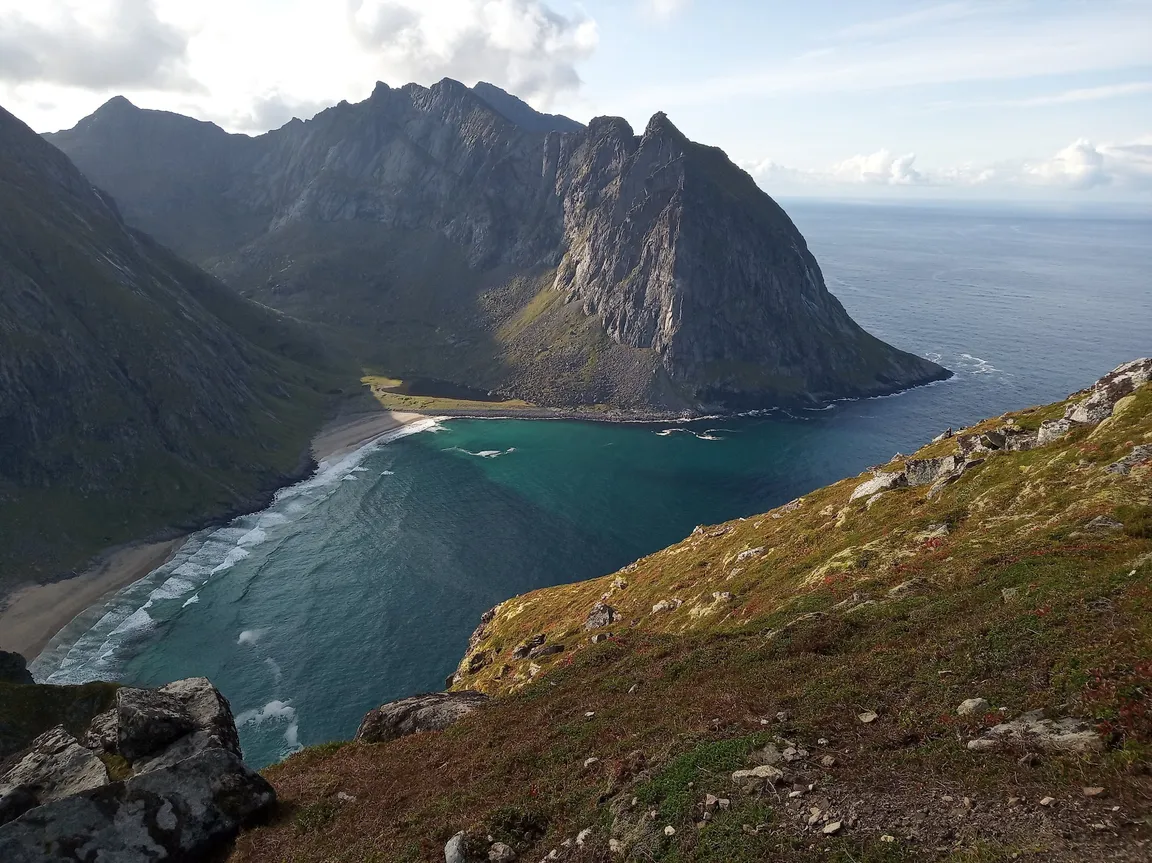 Kvalvika Beach Trail Head