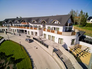 MOLO Resort