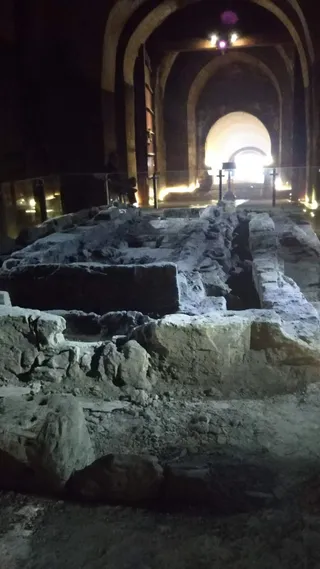 Tomb of Wang Jian