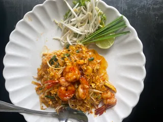 One Chun Cafe & Restaurant