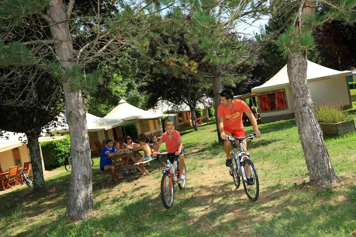 Camping Le Noble Val - Vacances André Trigano