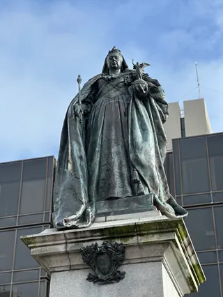 Queen Victoria Monument