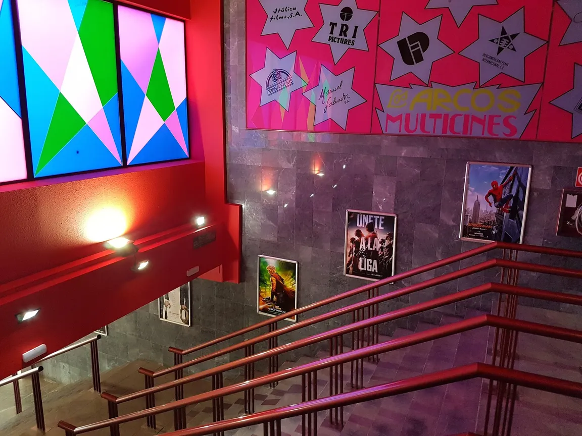Los Arcos Cinema