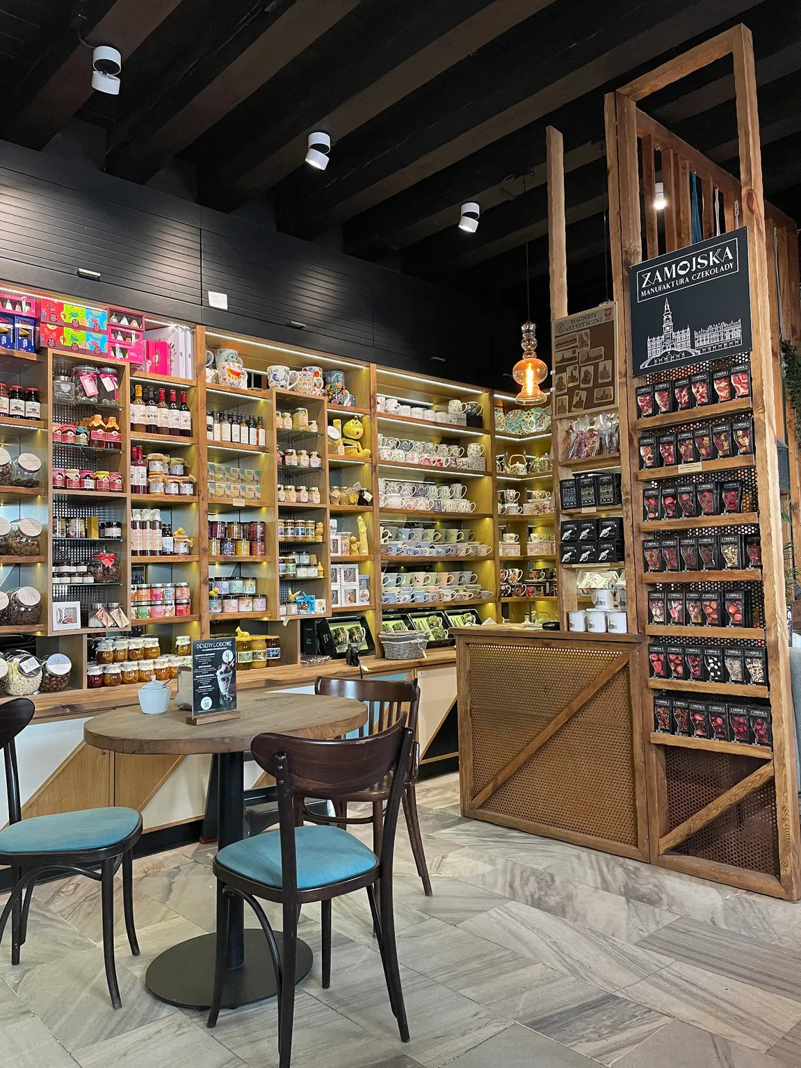 Kawa na Ławę - kawiarnia z grami planszowymi