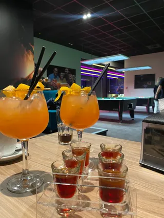 FANKULA Kregielnia Pub & Bar