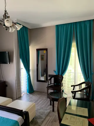 Dream Hotel