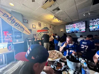 Moondoggies bar