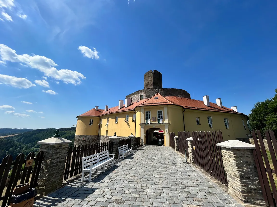 zamek Svojanov