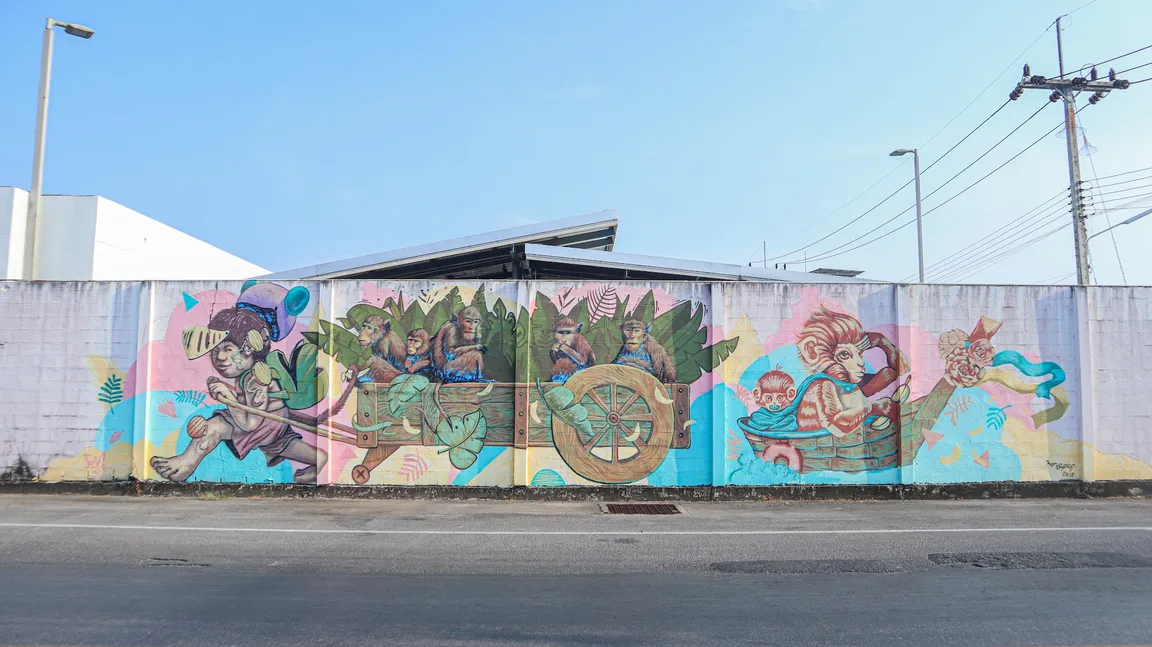 Krabi Street Art :Krabi Monkeys