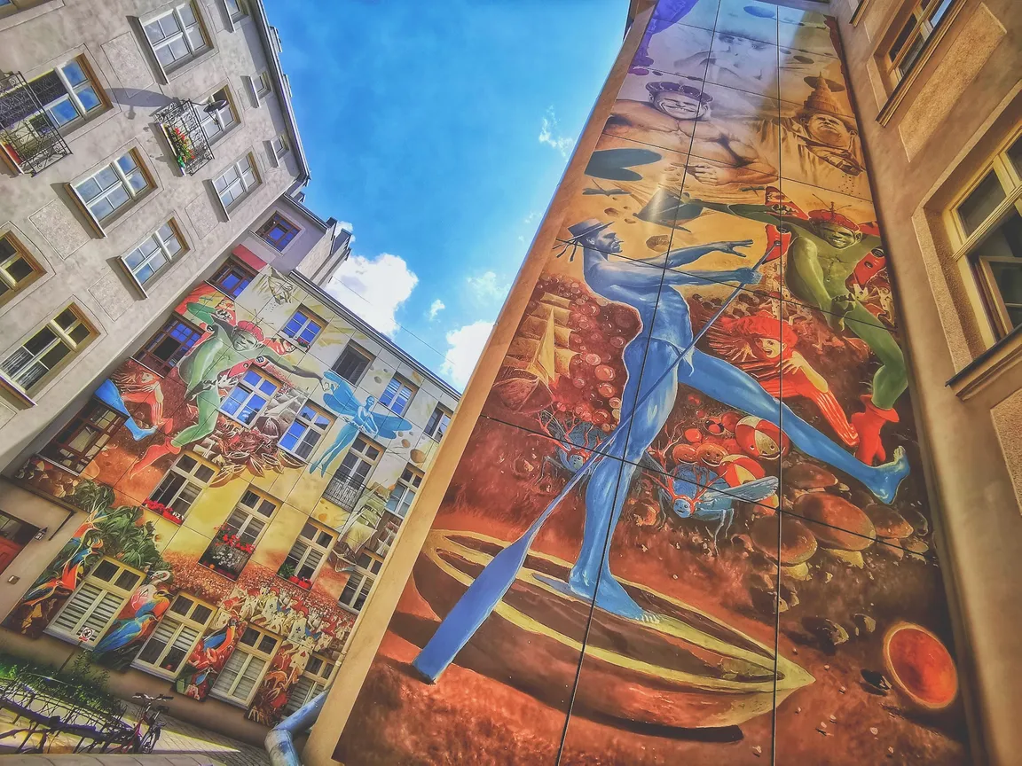 Mural "Narodziny Dnia"