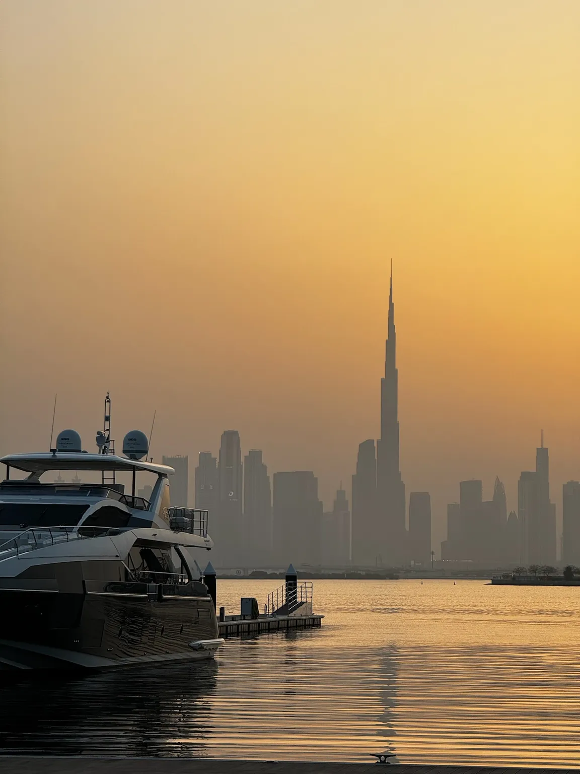 Wake Me Dubai - wakesurf and wakeboard