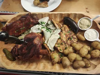 Restauracja & Pizzeria Karczma Zakopianczyk