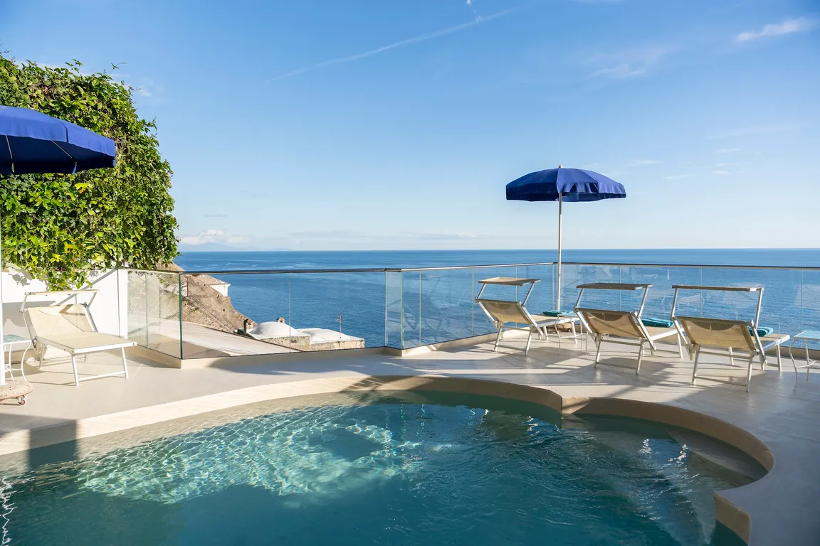 Eden Roc Hotel