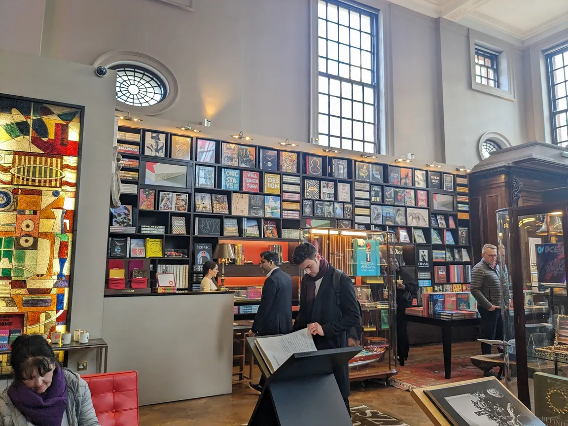Swans Bar at Maison Assouline