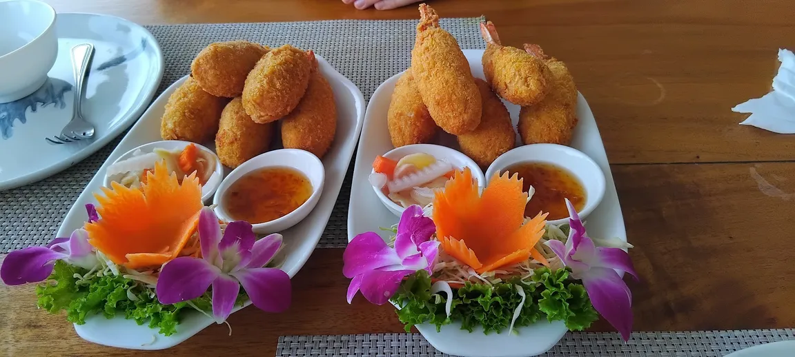 TONOAK SEAFOOD&CAFE