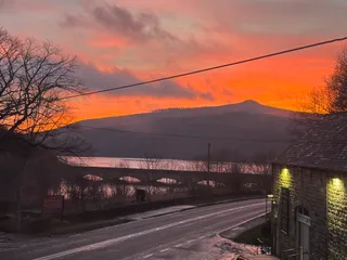 Ladybower Inn