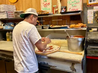 Luigi's Pizza
