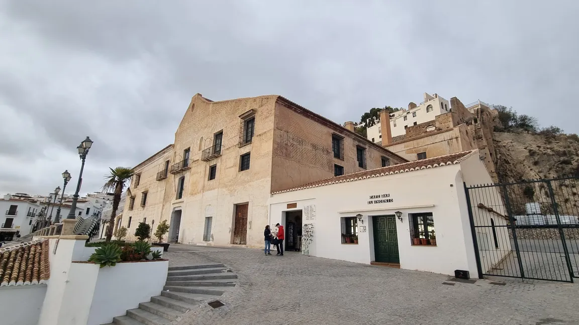 Palacio de los Condes de Frigiliana o El Ingenio