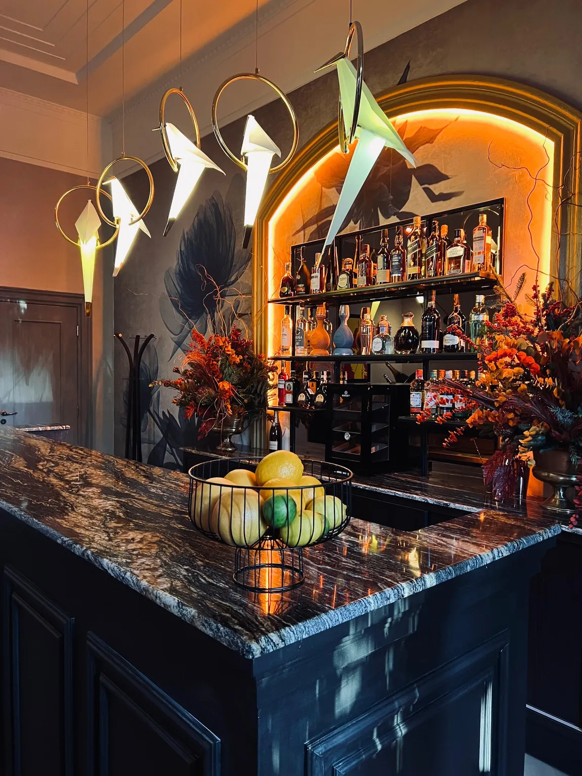 Restaurant & Rooftop Bar Savart