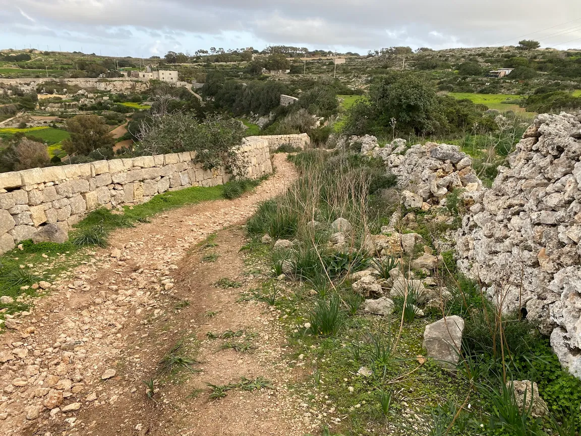 Victoria Lines trail Start