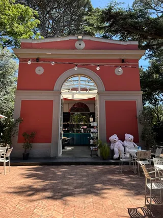 La Serra sunset bar