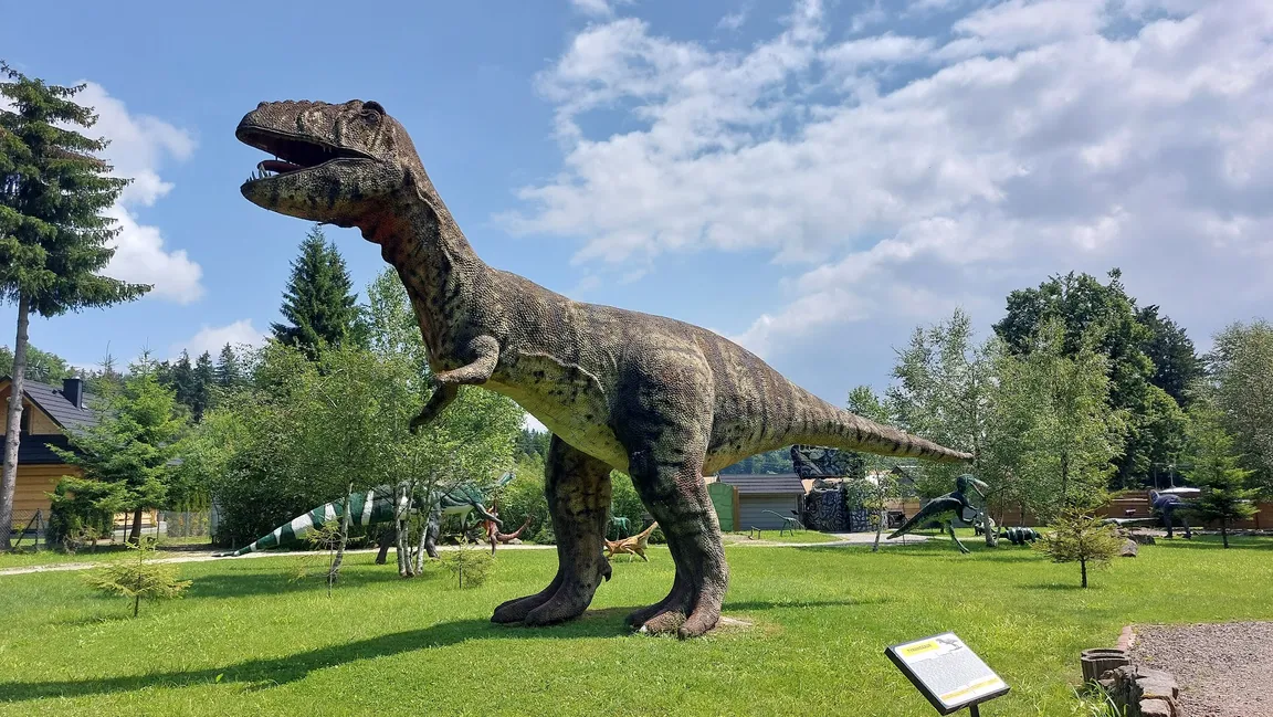 Park Dinozaurów/ Karłów