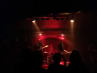 Rhiz - Bar Modern
