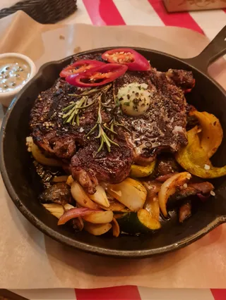 Tom's Diner