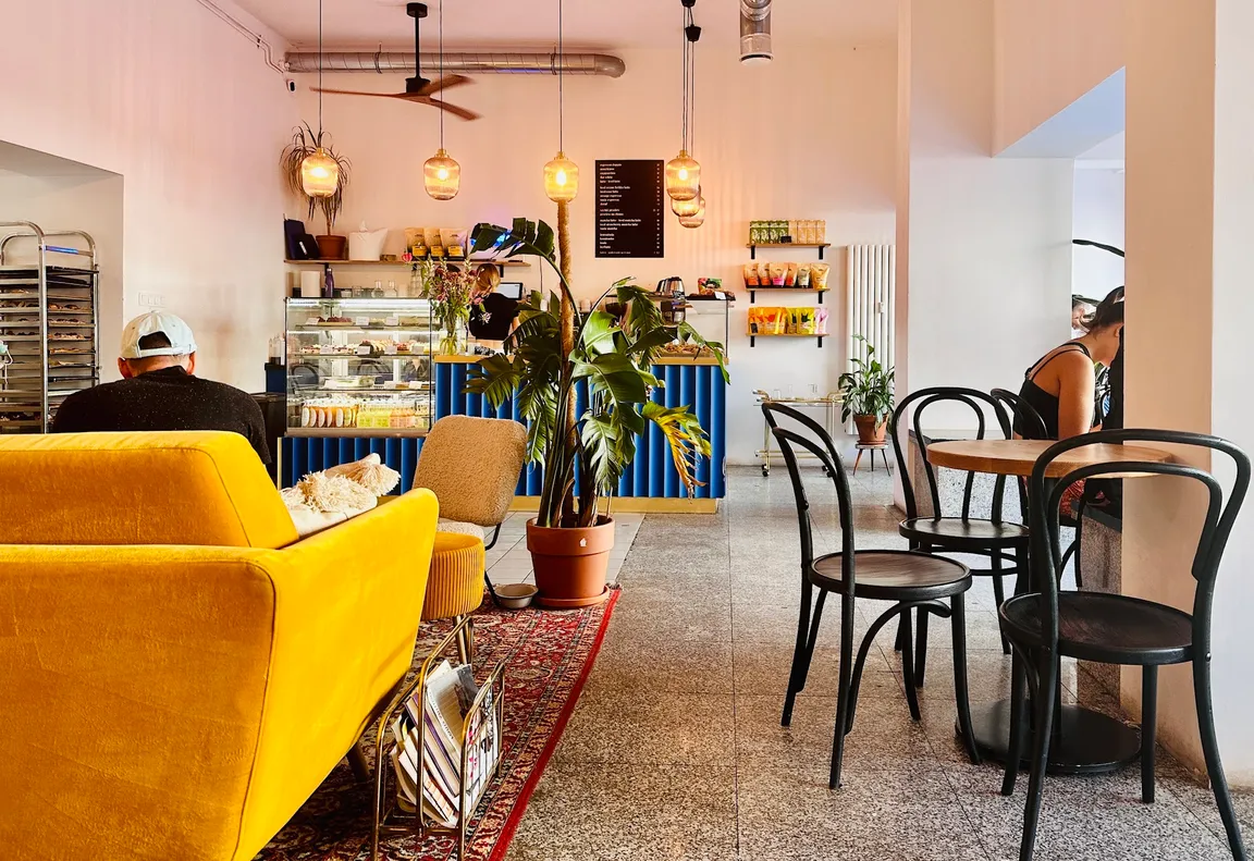 eter — vegan bakery & speciality coffee