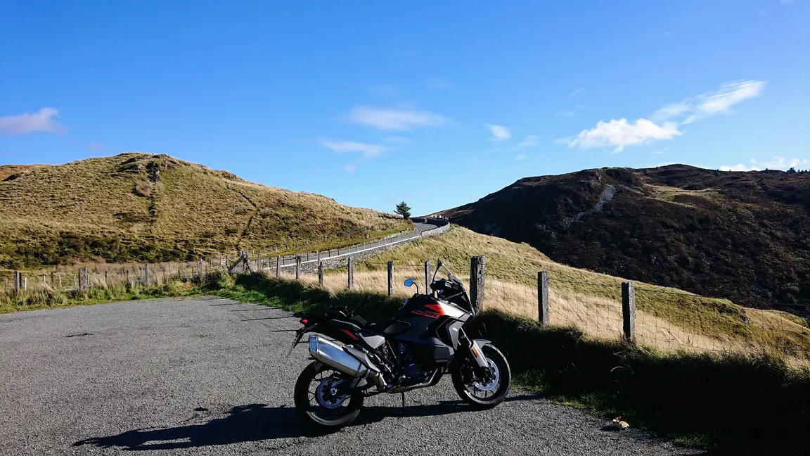Cwm Cynfal viewpoint