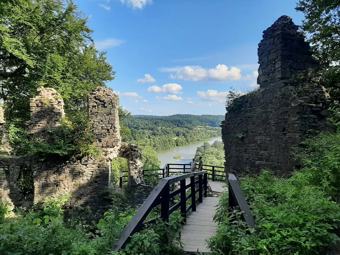 Zamek Sobień (ruiny)